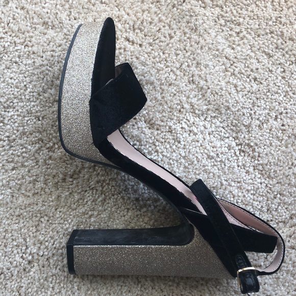 Betsey Johnson Mattie Velvet ✨Glitter✨Heel - Picture 4 of 4